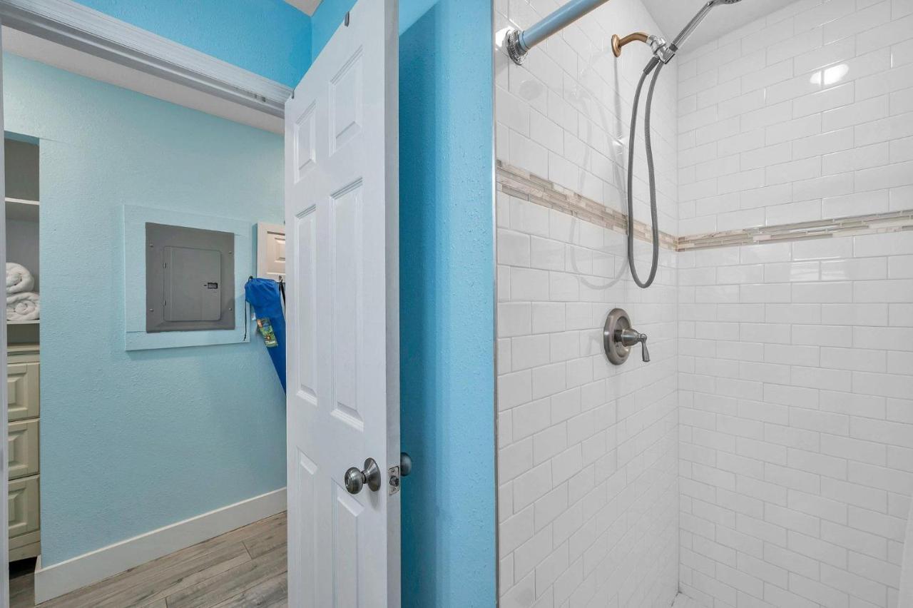 Picturesque Waterfront Studio Clearwater Beach Exterior photo