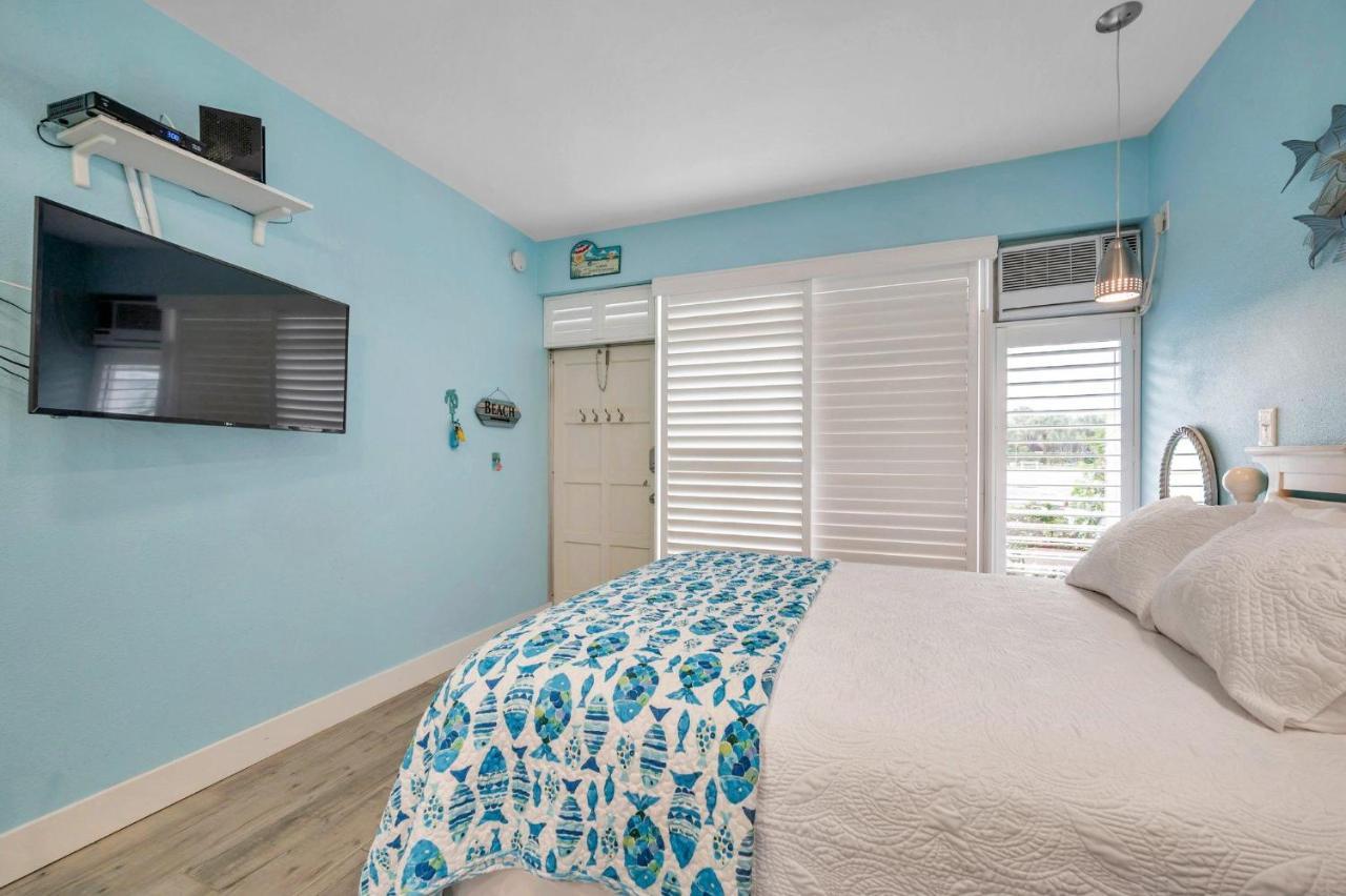 Picturesque Waterfront Studio Clearwater Beach Exterior photo
